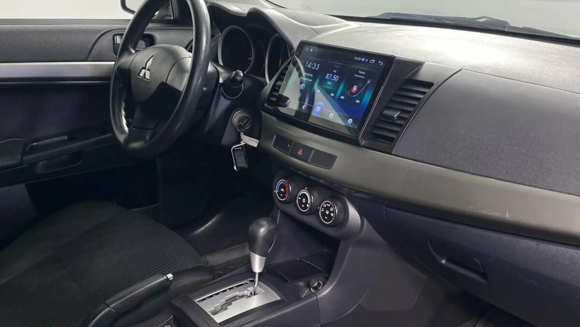 Mitsubishi Lancer