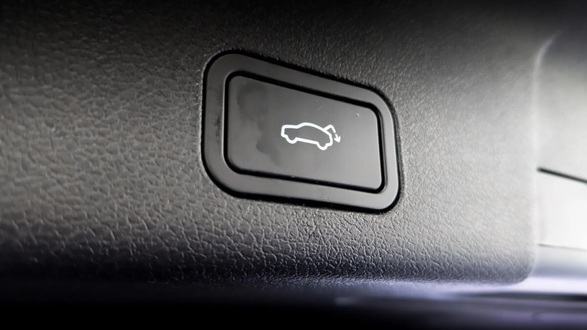 Geely Atlas Pro