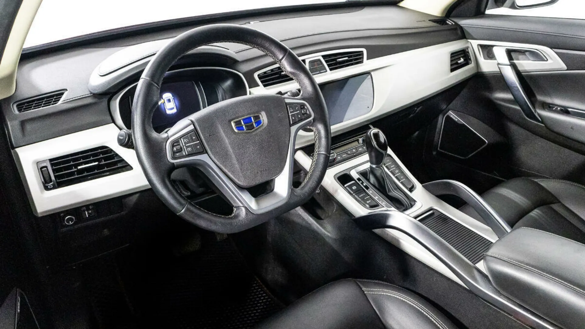 Geely Atlas