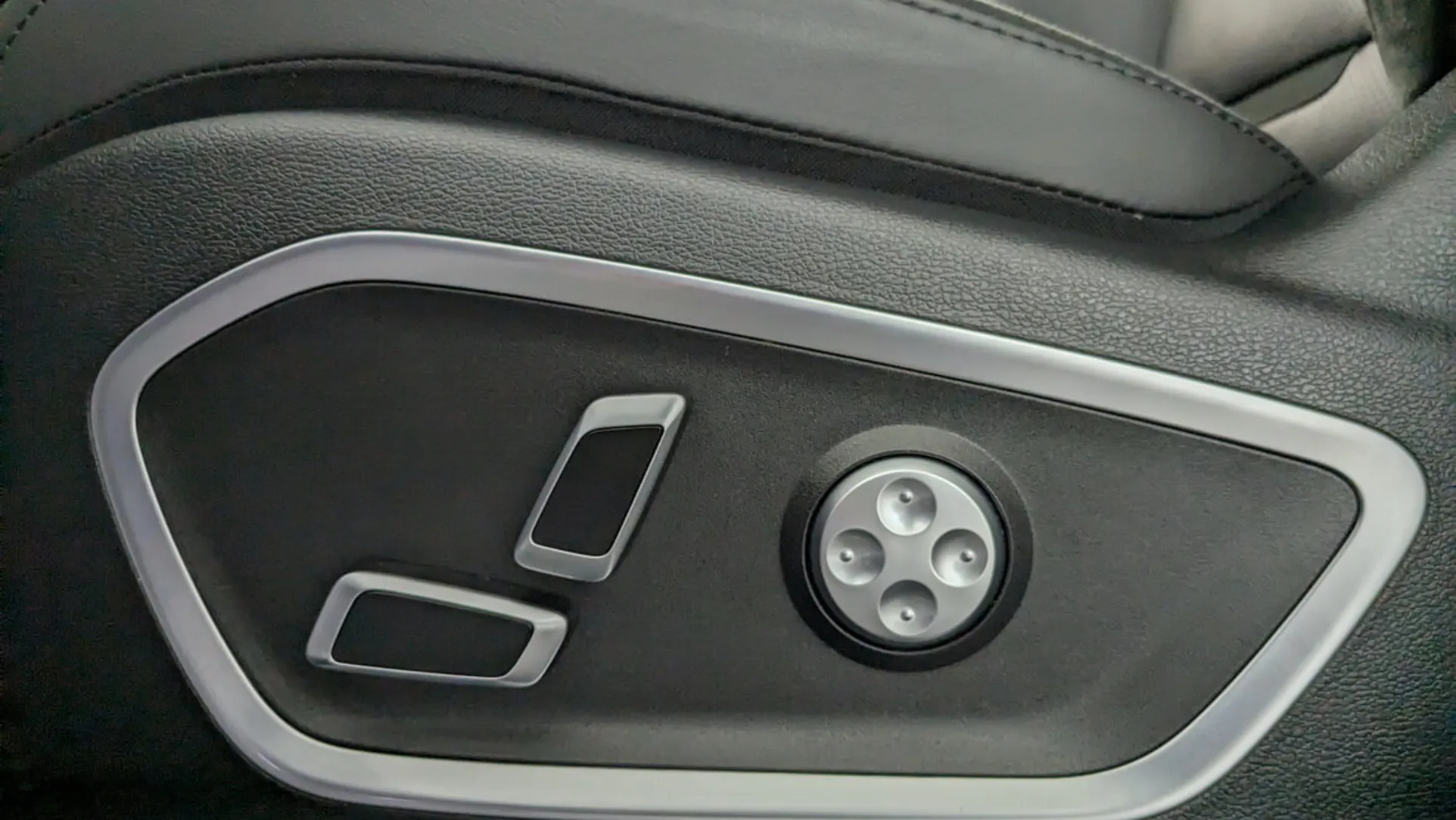 Geely Tugella