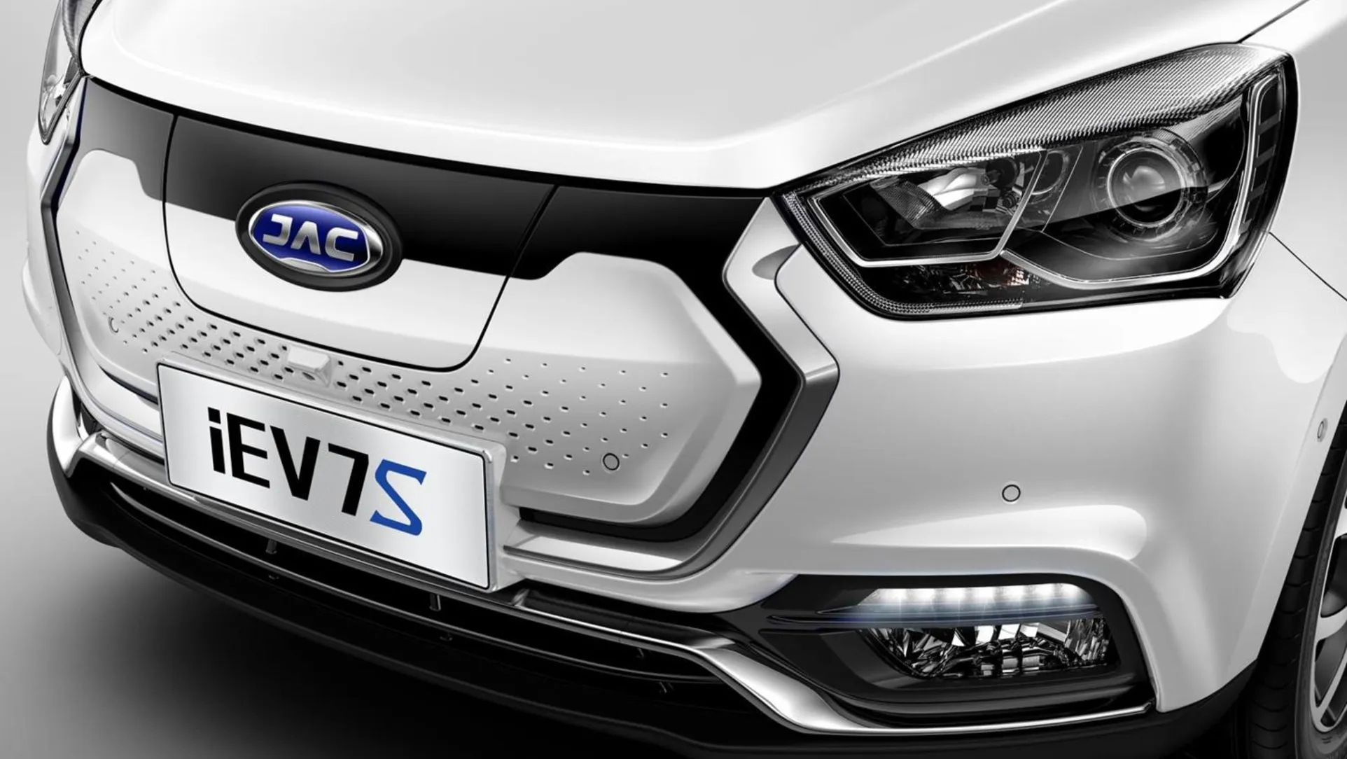 JAC iEV7S
