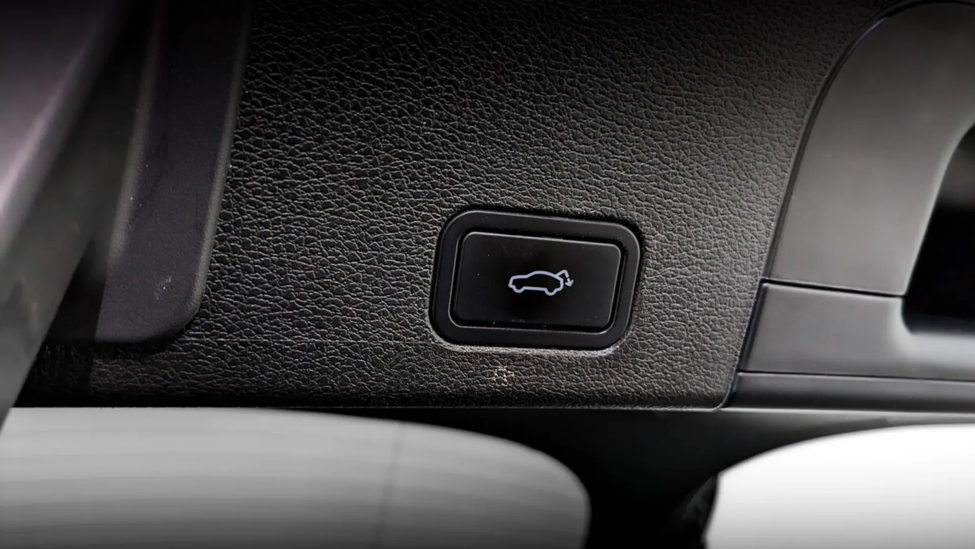 Geely Tugella