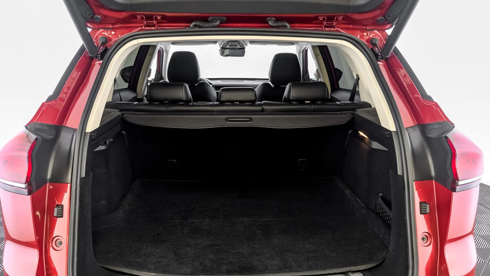 Geely Atlas Pro